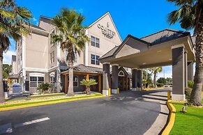Country Inn & Suites by Radisson, Hinesville, GA