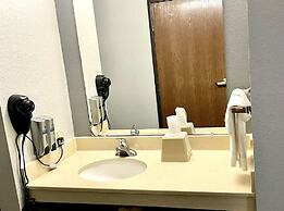 Star City Inn & Suites