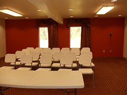 Star City Inn & Suites