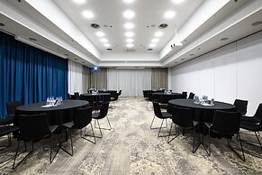 Courtyard by Marriott Warsaw Airport
