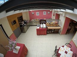 Somriu Hotel City M28