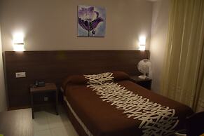 Somriu Hotel City M28