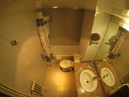 Somriu Hotel City M28