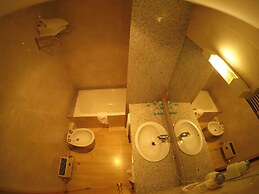 Somriu Hotel City M28