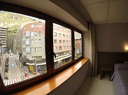 Somriu Hotel City M28