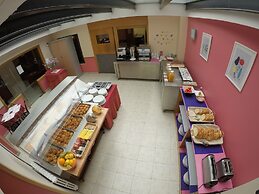 Somriu Hotel City M28