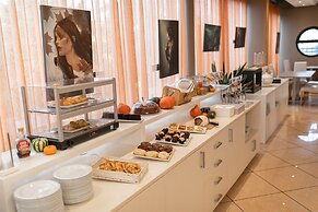 Noventa Hotel