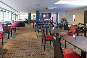 Holiday Inn Express Northampton - South by IHG