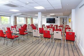 Holiday Inn Express Northampton - South by IHG