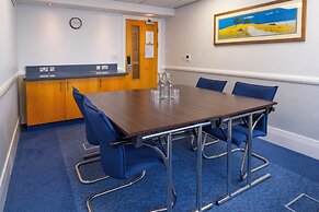 Holiday Inn Express Northampton - South by IHG