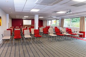 Holiday Inn Express Northampton - South by IHG