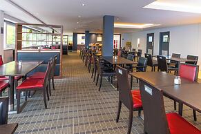 Holiday Inn Express Northampton - South by IHG