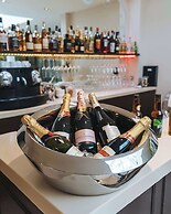 Hotel De L'Universite