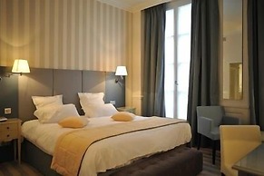 Hotel De L'Universite