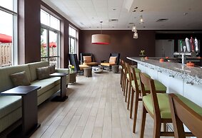 Hilton Garden Inn Montreal Airport