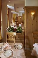 The Glacier Hotel (ex Eurotel Victoria)