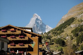 Alpine Hotel Perren