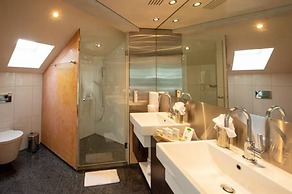 Hotel UTO KULM car-free hideaway in Zurich