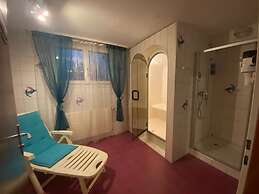 Hotel Crystal