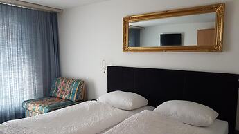 Hotel Crystal