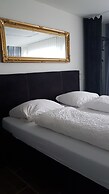 Hotel Crystal