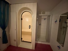 Hotel Crystal