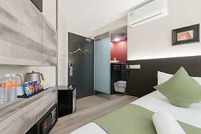 A Hotel Chinatown