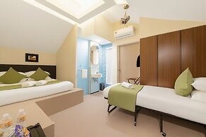 A Hotel Chinatown
