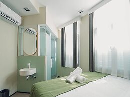 A Hotel Chinatown