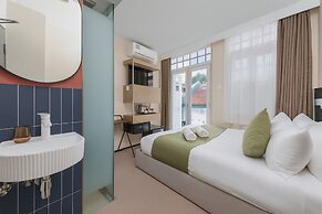 A Hotel Chinatown