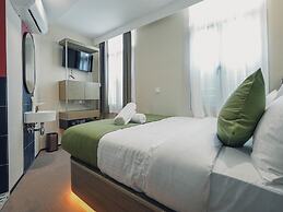 A Hotel Chinatown