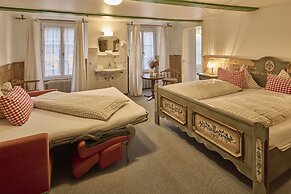 Hotel Bären - The Bear Inn