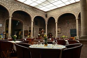 Howard Johnson Calle Real Morelia
