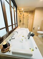 Royal Suite Hotel Bangkok