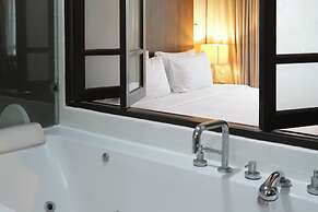 Royal Suite Hotel Bangkok