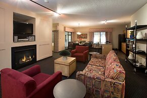 Holiday Inn Hotel & Suites St. Paul NE - Lake Elmo by IHG