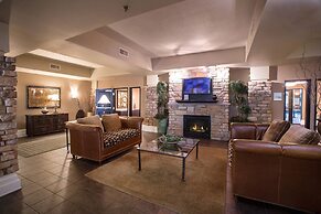 Holiday Inn Hotel & Suites St. Paul NE - Lake Elmo by IHG
