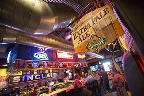 Holiday Inn Hotel & Suites St. Paul NE - Lake Elmo by IHG