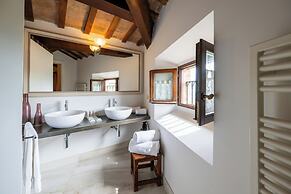 Palazzo Viviani Castello di Montegridolfo