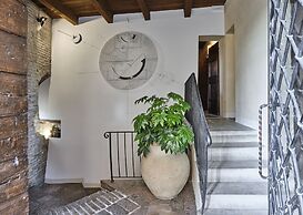 Palazzo Viviani Castello di Montegridolfo