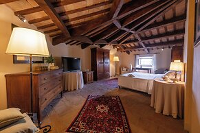 Palazzo Viviani Castello di Montegridolfo