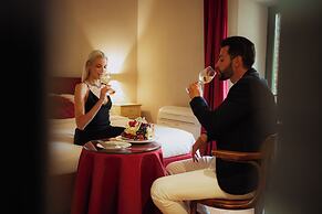 Palazzo Viviani Castello di Montegridolfo