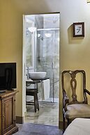 Palazzo Viviani Castello di Montegridolfo