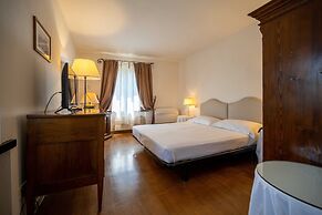 Palazzo Viviani Castello di Montegridolfo