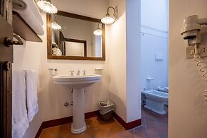 Palazzo Viviani Castello di Montegridolfo