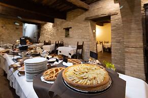 Palazzo Viviani Castello di Montegridolfo