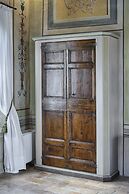 Palazzo Viviani Castello di Montegridolfo