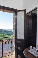 Palazzo Viviani Castello di Montegridolfo