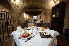 Palazzo Viviani Castello di Montegridolfo