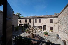 Palazzo Viviani Castello di Montegridolfo